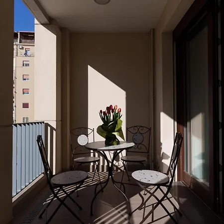 Appartement Tell Him