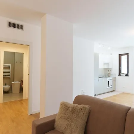Tell Him Appartement *