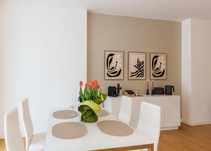 Tell Him Apartmán *